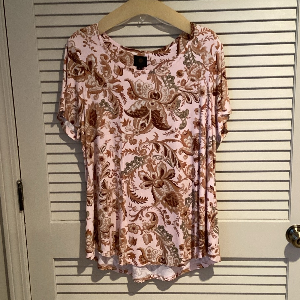 JM Collection Pink and Brown Paisley Short Sleeve Top